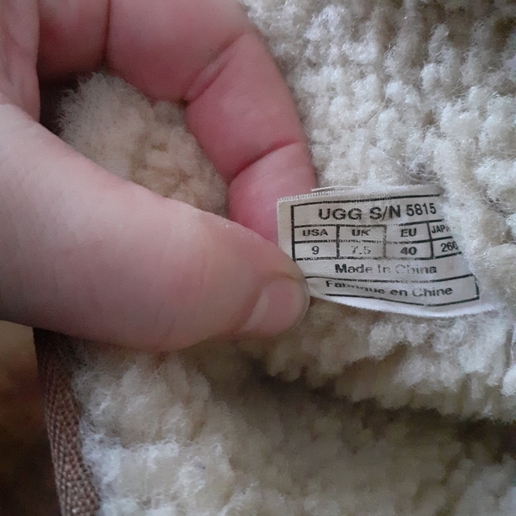 Tan leather Ugg boots - Picture 4 of 6